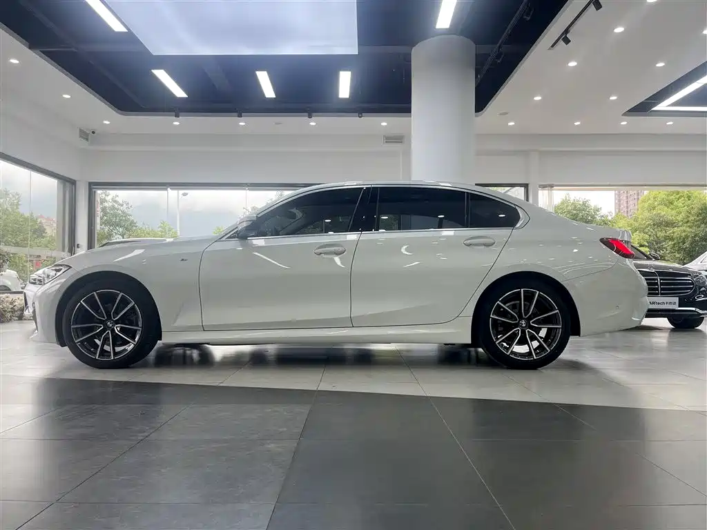 BMW 3 Series 2021 Second Facelift 325Li M Sport Package фото 9