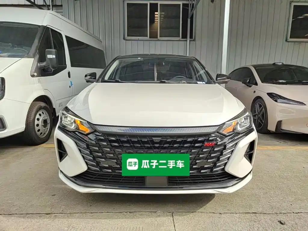 Dongfeng Aeolus Yixuan MAX 2022 2022 1.5T Ultra Cool Dad Edition