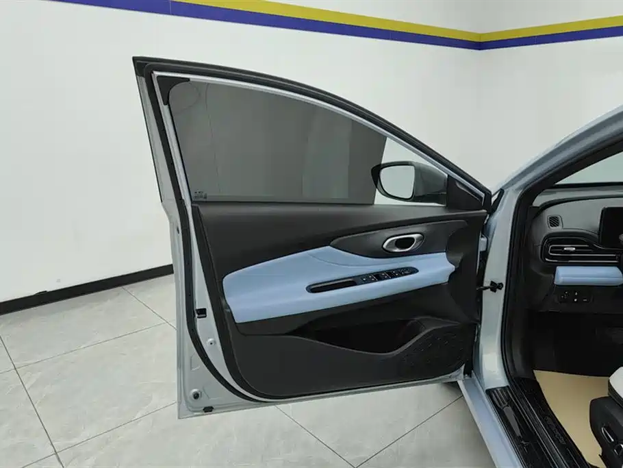 GAC Trumpchi Trumpchi Emkoo 2023 Shadow Leopard H High-Efficiency Hybrid фото 7