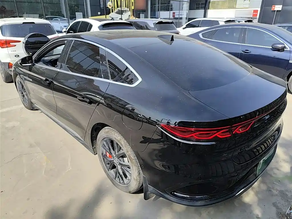 BYD Han 2025 DM-i Smart Drive Edition 125KM Elite фото 24