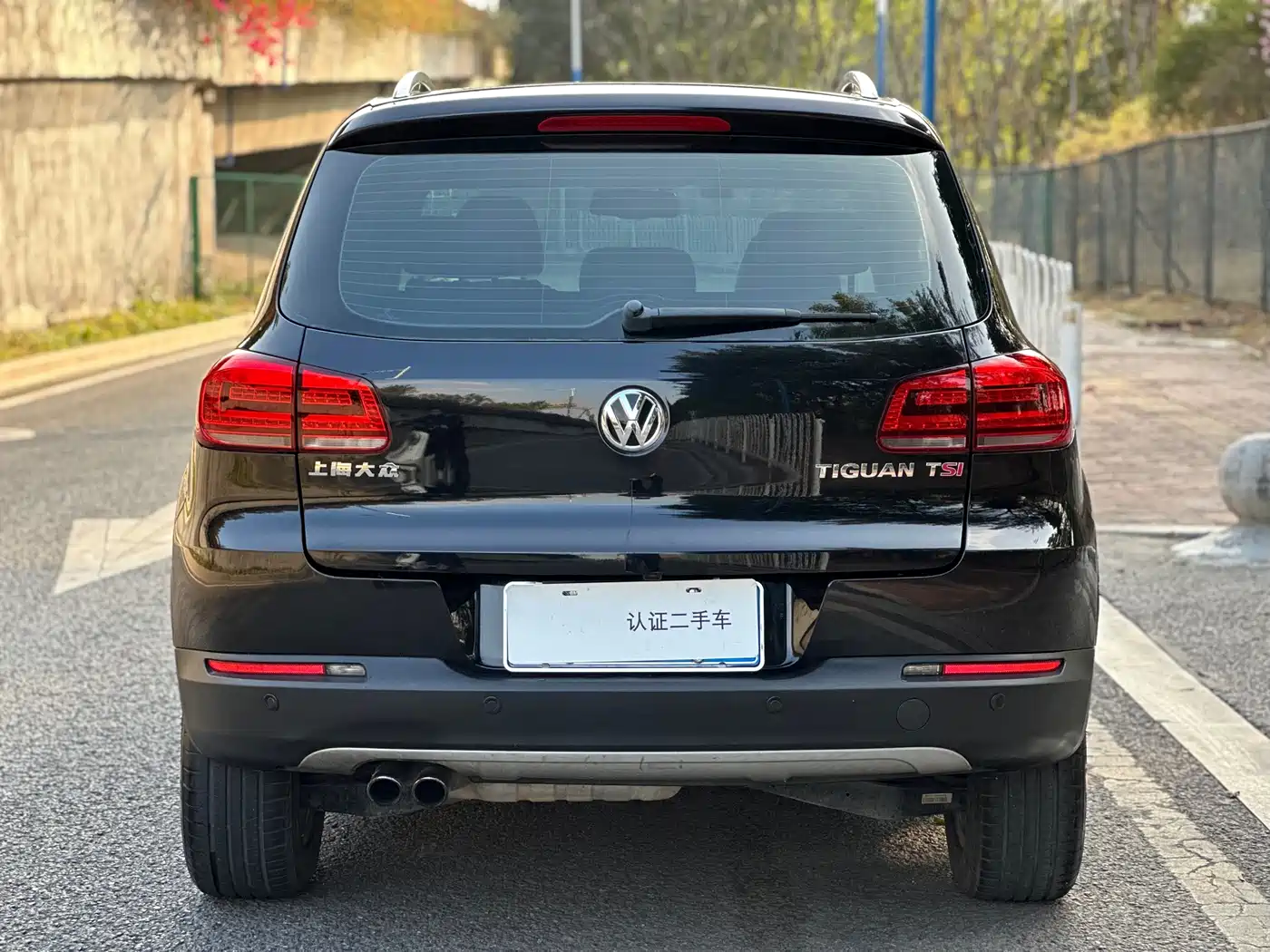 Volkswagen Tiguan 2015 1.8TSI Automatic 2WD Highline фото 5