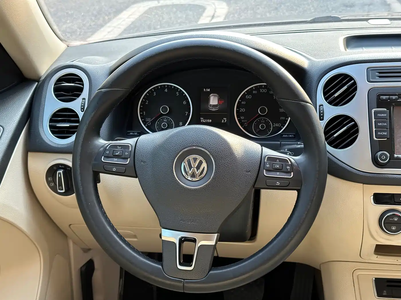 Volkswagen Tiguan 2015 1.8TSI Automatic 2WD Highline фото 14