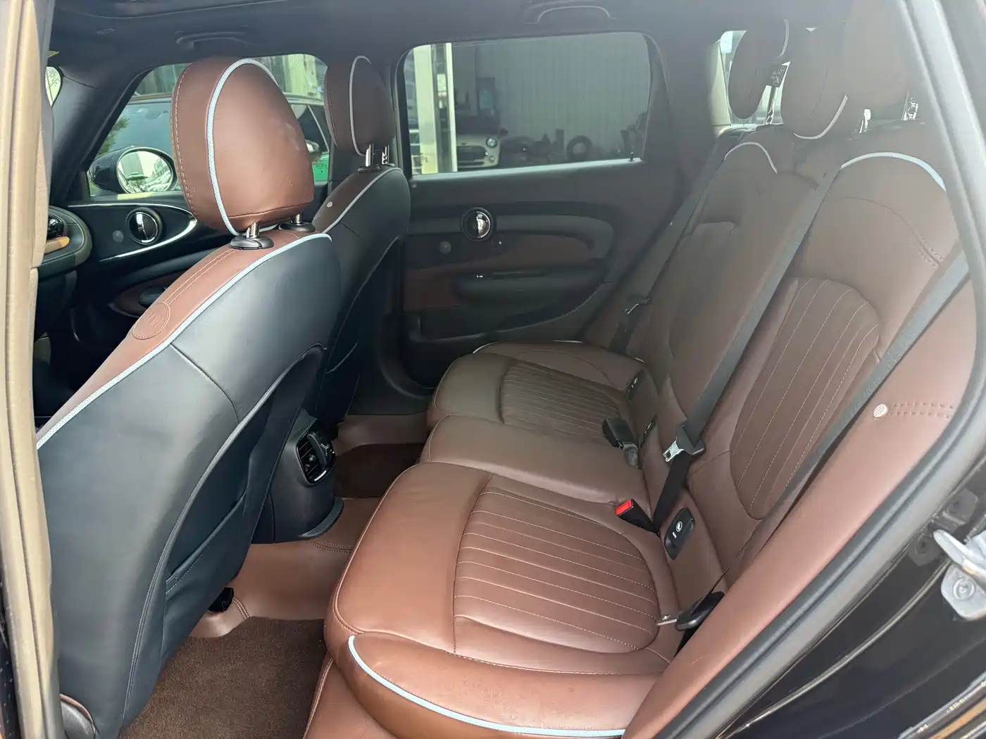 MINI CLUBMAN 2023 Final Edition The Last Gentleman Commemorative Edition фото 13