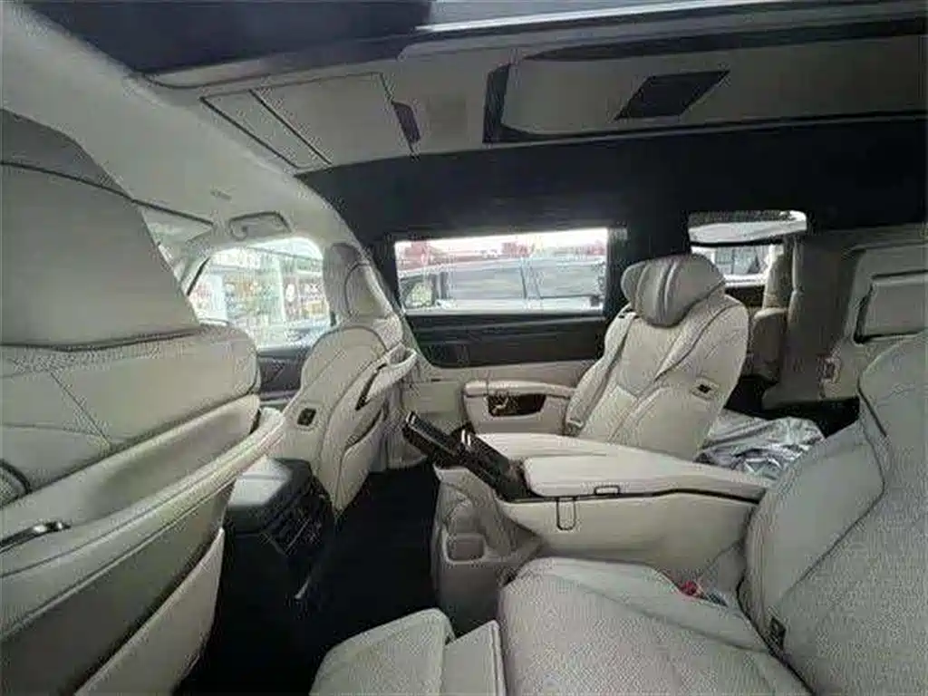 Toyota Alphard 2024 Hybrid 2.5L Prestige Edition фото 6