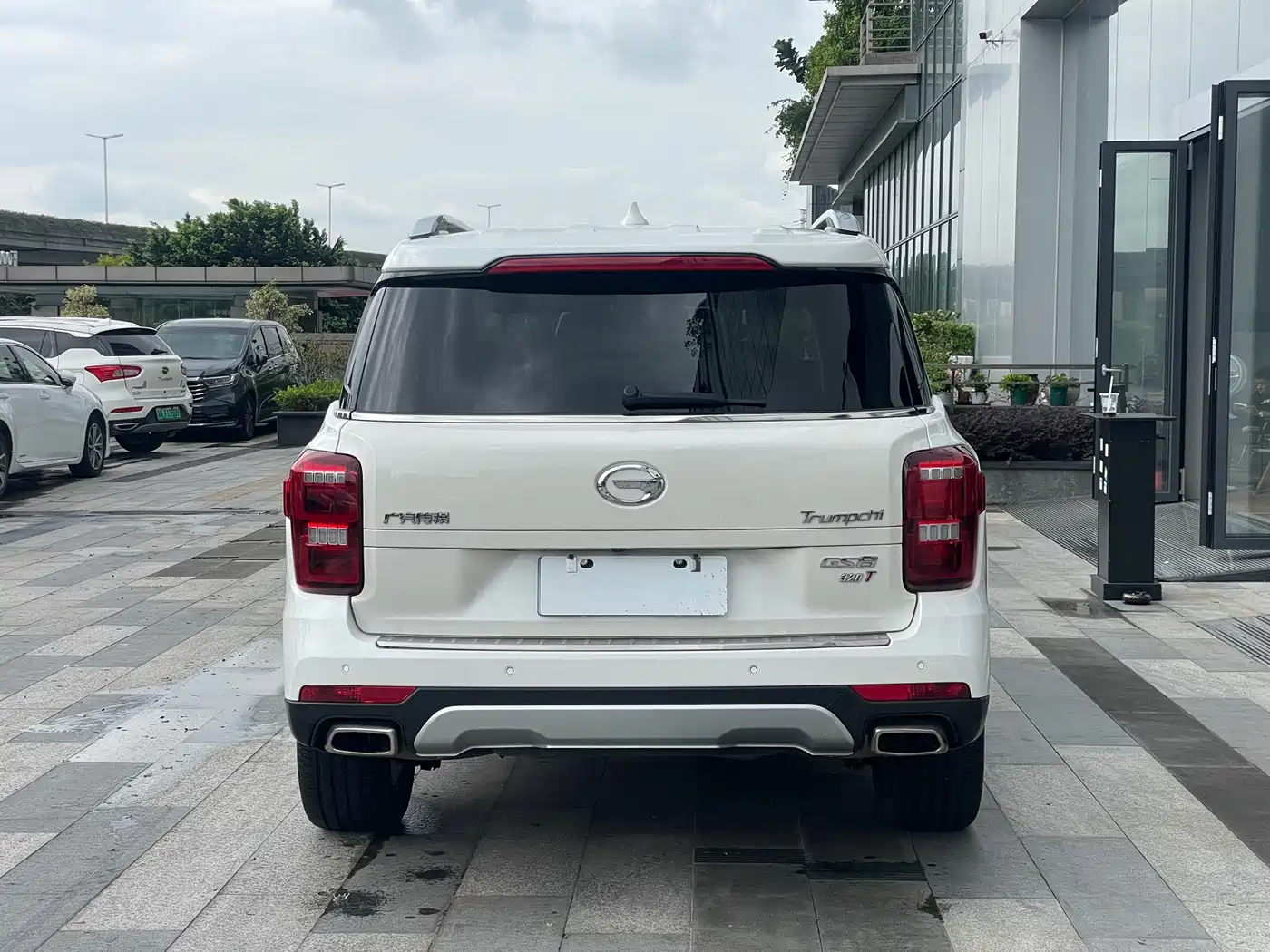 GAC Trumpchi Trumpchi GS8 2017 320T 2WD Luxury Smart Connect (7-seater) фото 16