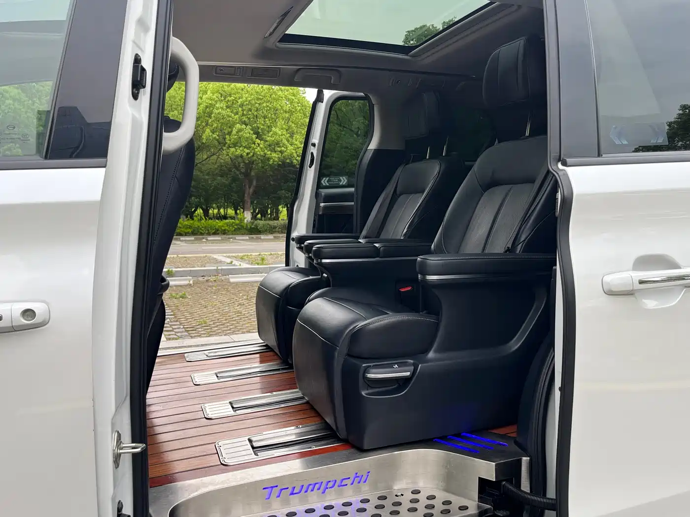 GAC Trumpchi Trumpchi M8 2021 Master Series 390T Ultimate Edition фото 9