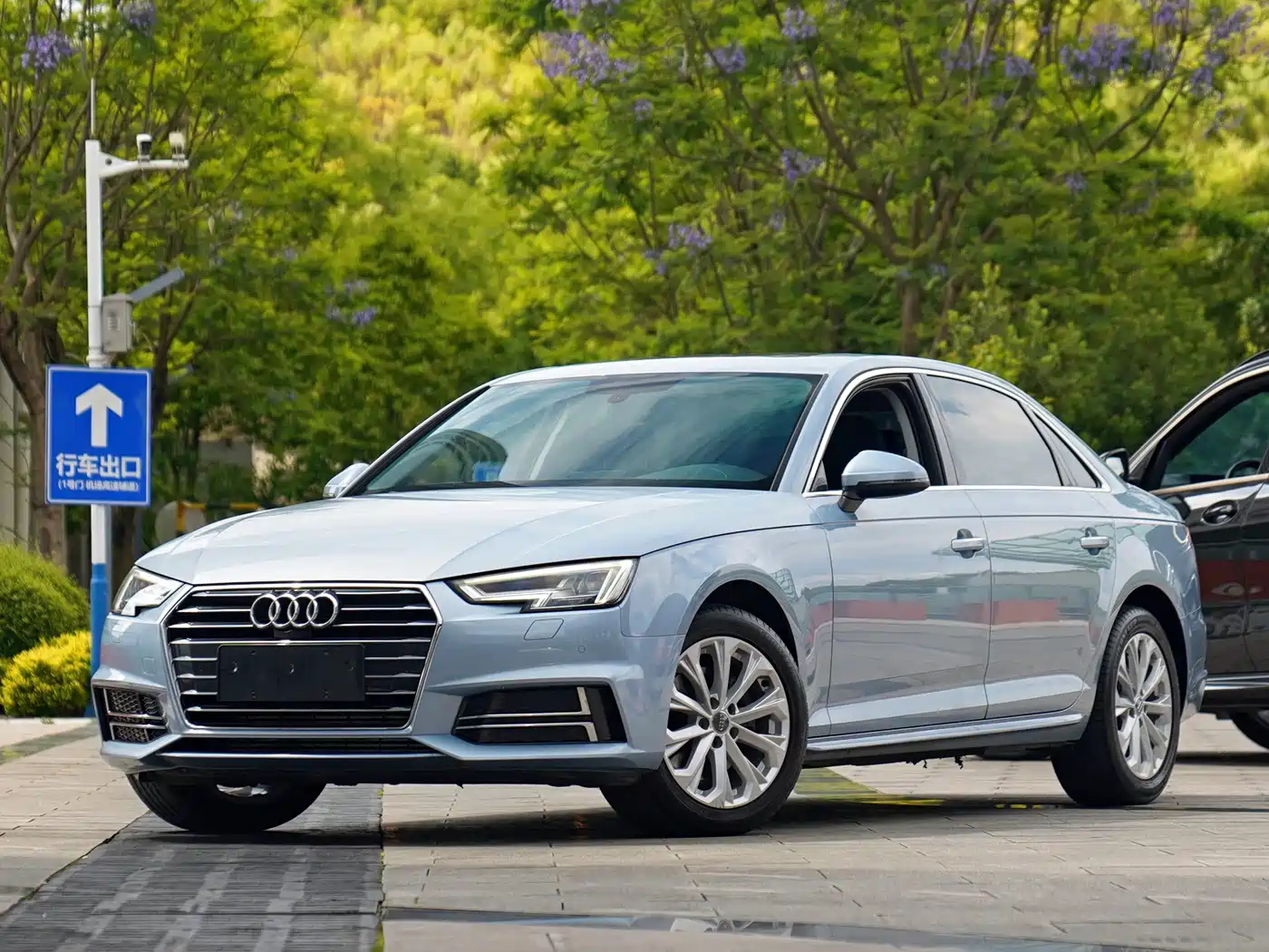 Audi A4L 2019 40 TFSI Progressive (China V)