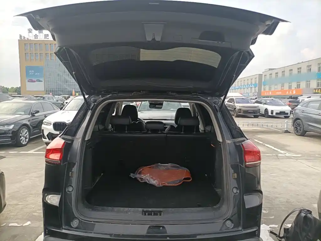 Photo 19 - Geely Boyue