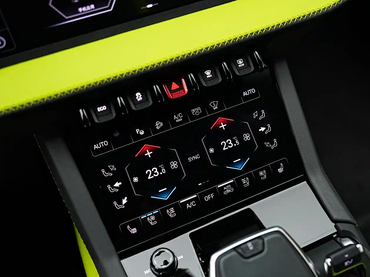 Lamborghini Urus SE 2025 4.0T Standard Edition фото 23