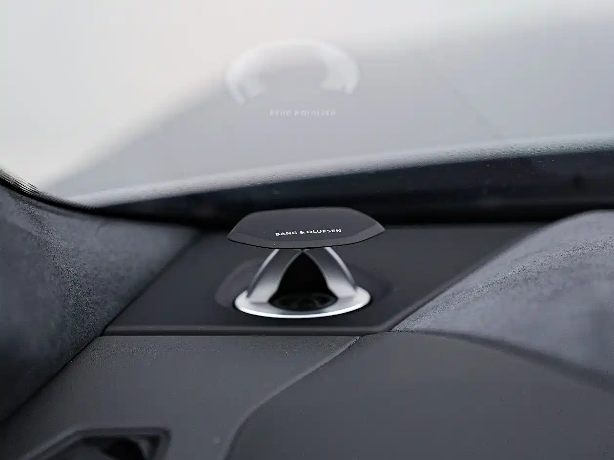 Lamborghini Urus SE 2025 4.0T Standard Edition фото 25