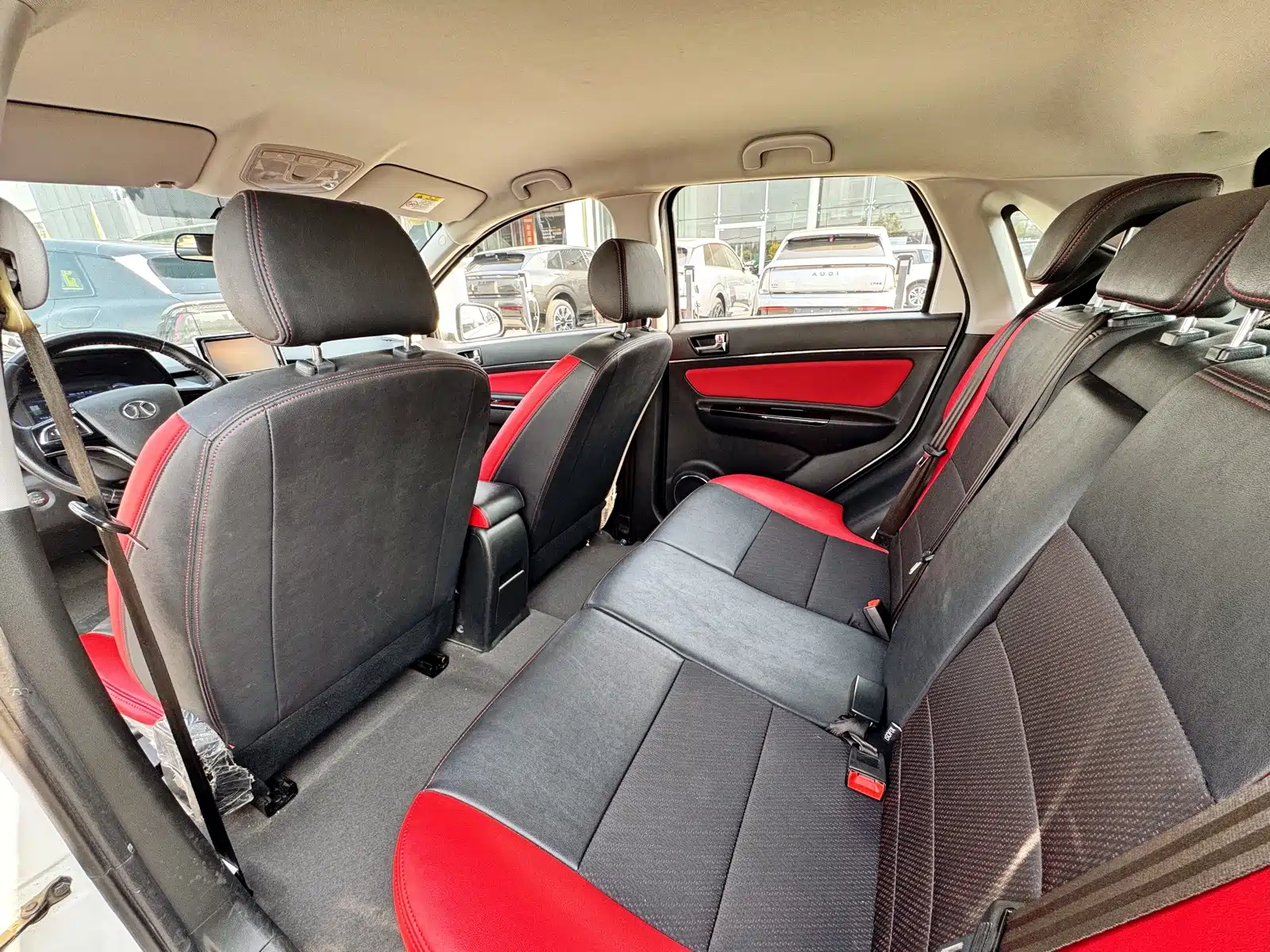 Photo 6 - BAIC New Energy EX