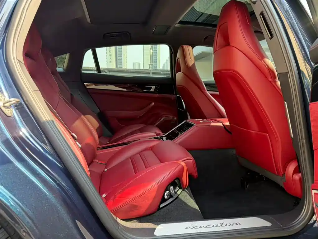 Porsche Panamera 2019 Panamera 4 Executive Long Wheelbase 2.9T фото 21