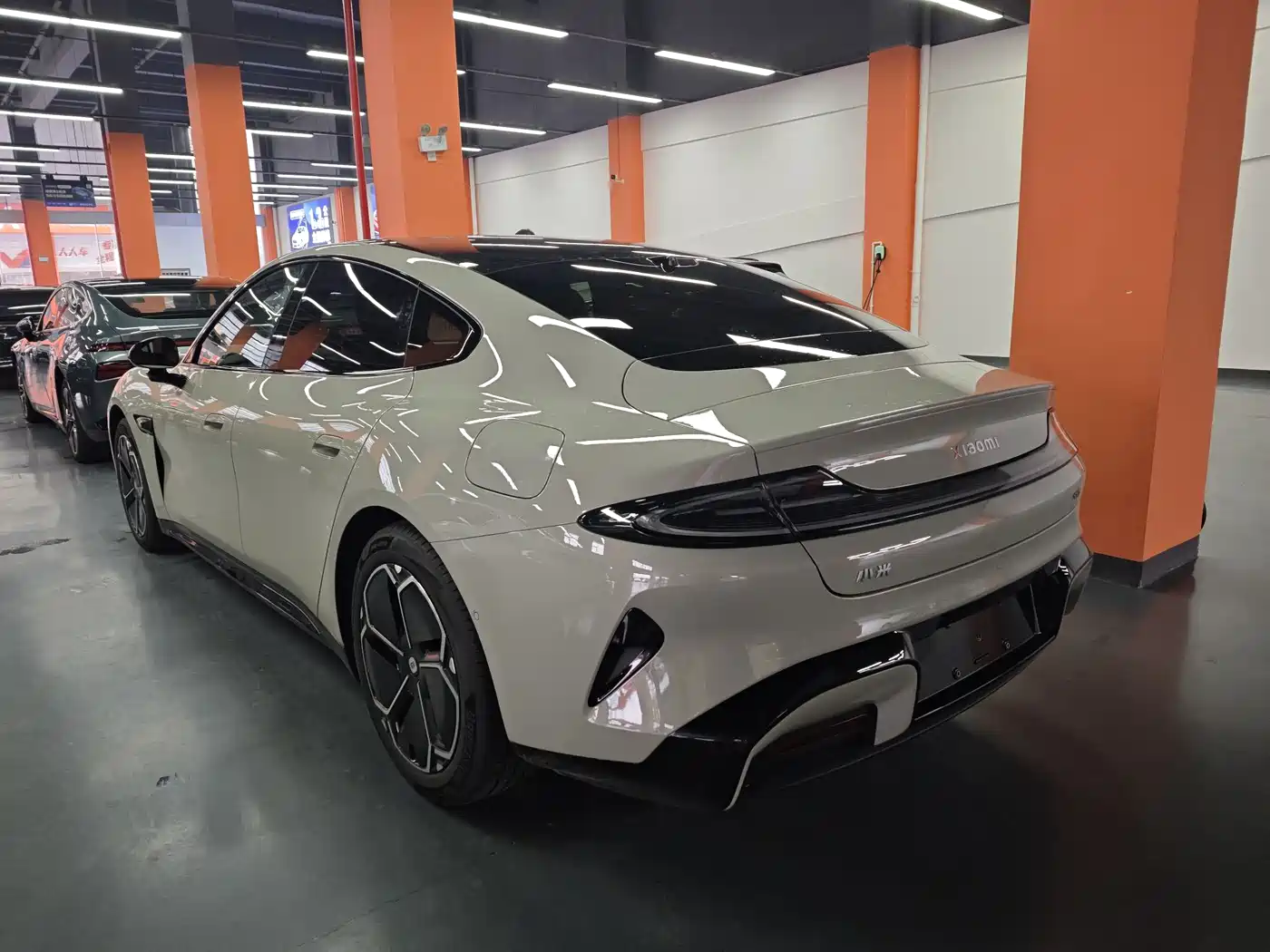 XIAOMI CAR XIAOMI SU7