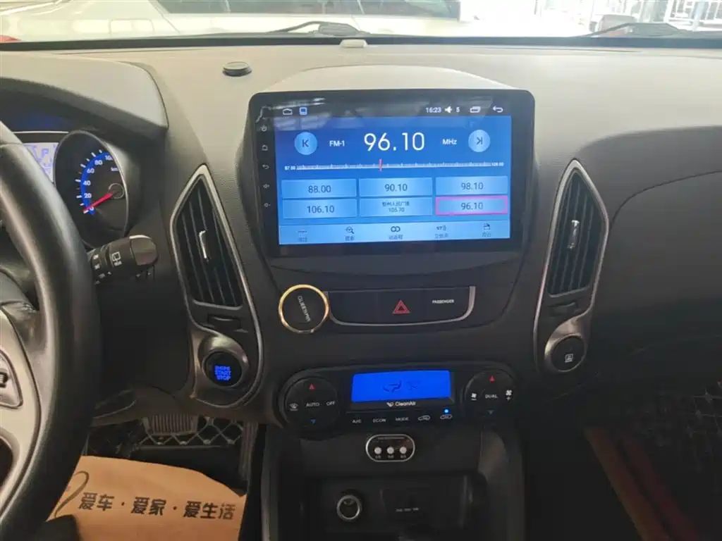 Hyundai Beijing Hyundai ix35 2013 2.0L Auto 2WD Smart GLS China IV фото 13