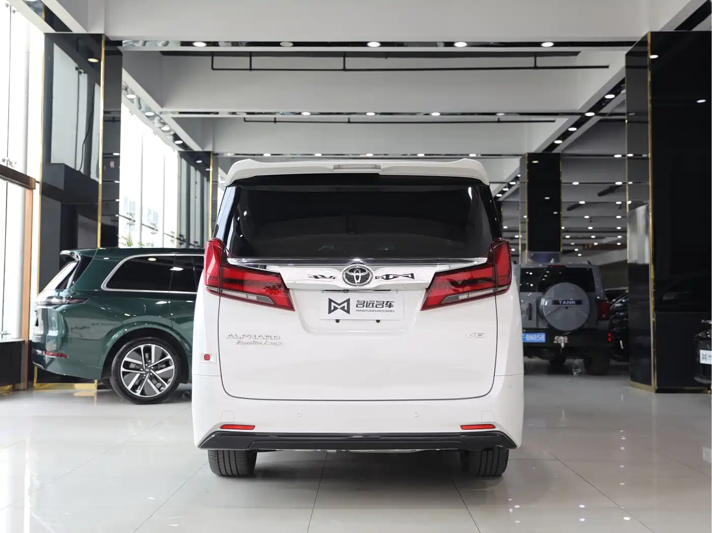 Toyota Alphard 2018 Facelift 3.5L Premium Edition фото 16