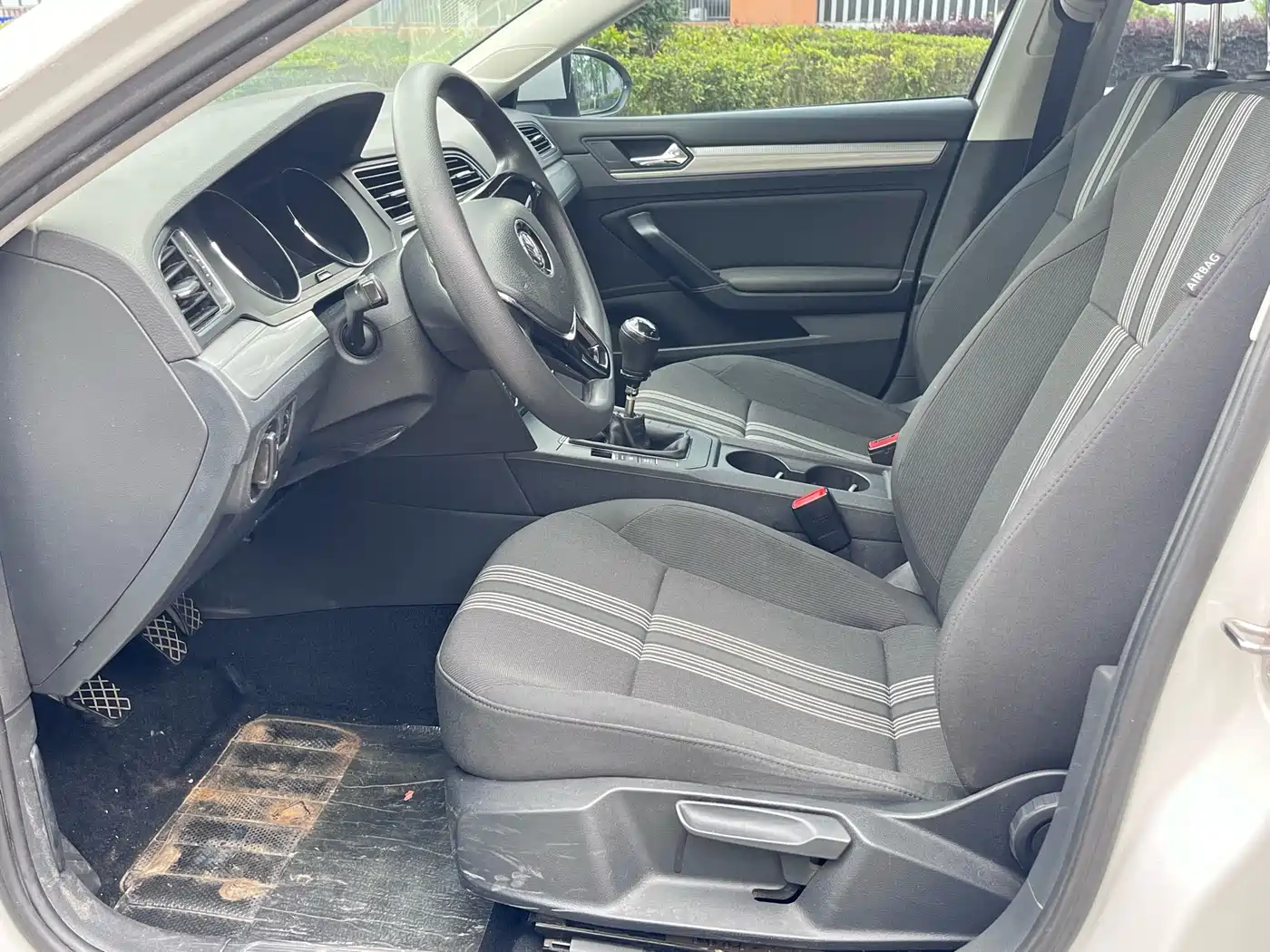 Volkswagen Lamando 2015 230TSI Manual Style Edition фото 5