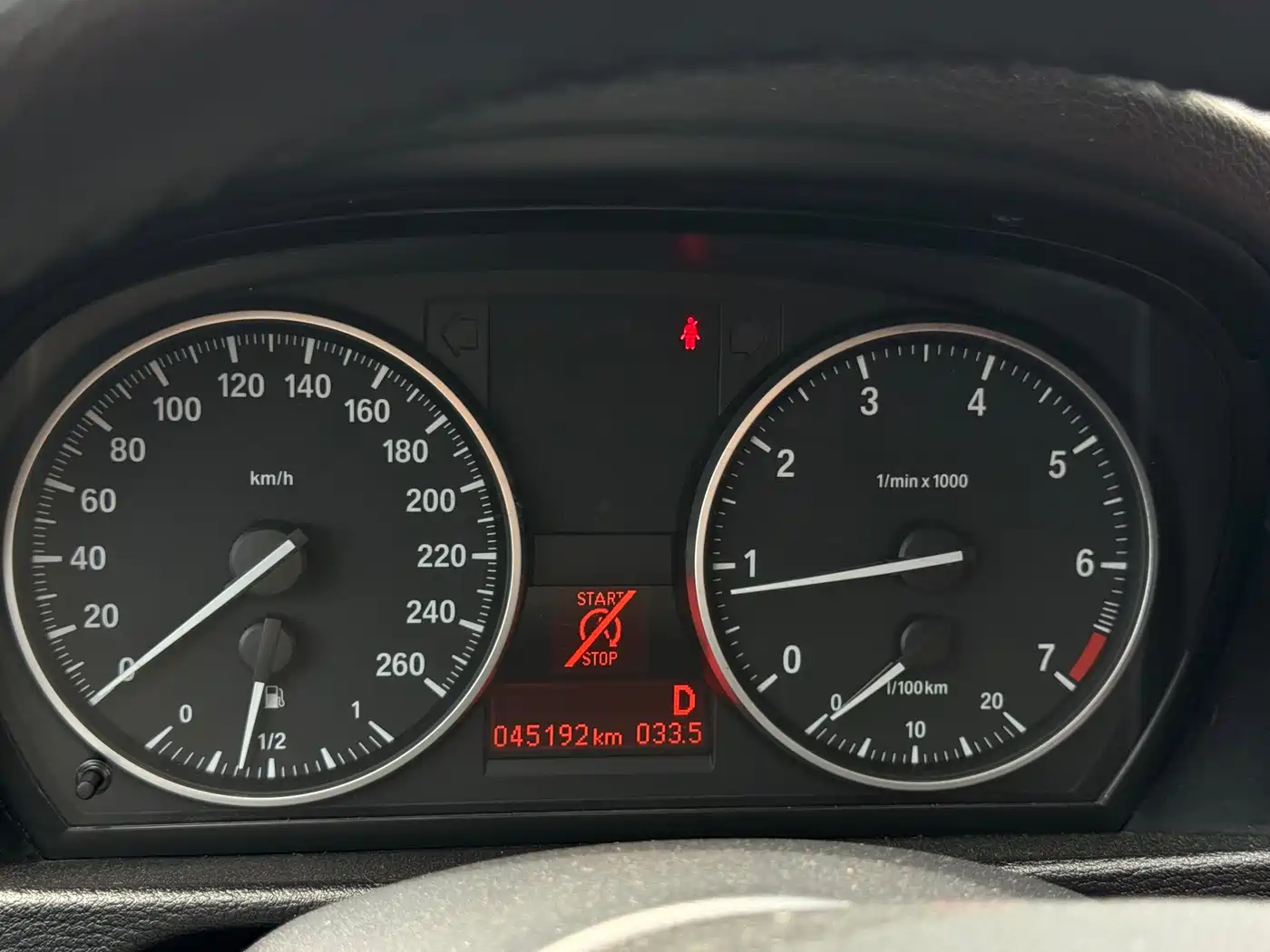 BMW X1 2014 sDrive18i Leading Edition фото 12