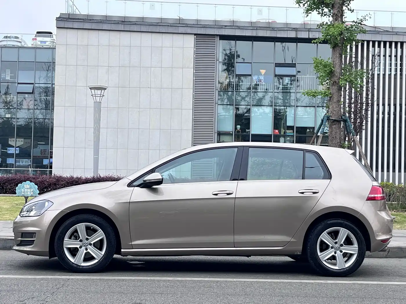 Volkswagen Golf 2016 230TSI Manual Comfort фото 4