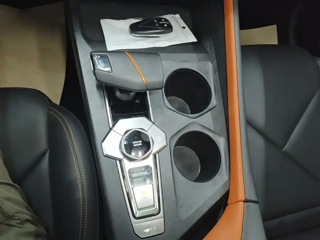 CHANGAN UNI-V