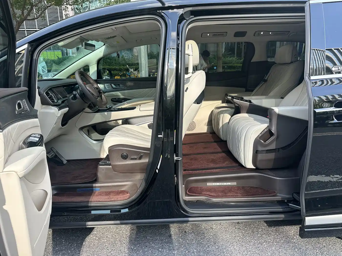 Denza D9 2025 2025 EV Smart Drive Edition 620 Luxury