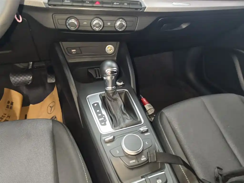 Audi Q2L 2020 35 TFSI Progressive Dynamic Model фото 14