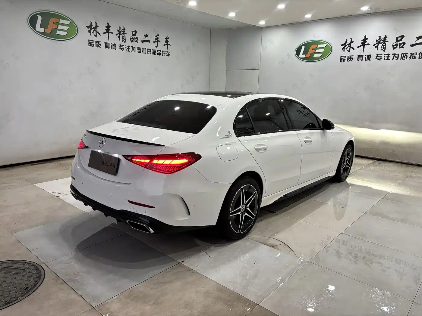 Mercedes-Benz C-Class 2025 Facelift C 260 L Night Sport Edition фото 8
