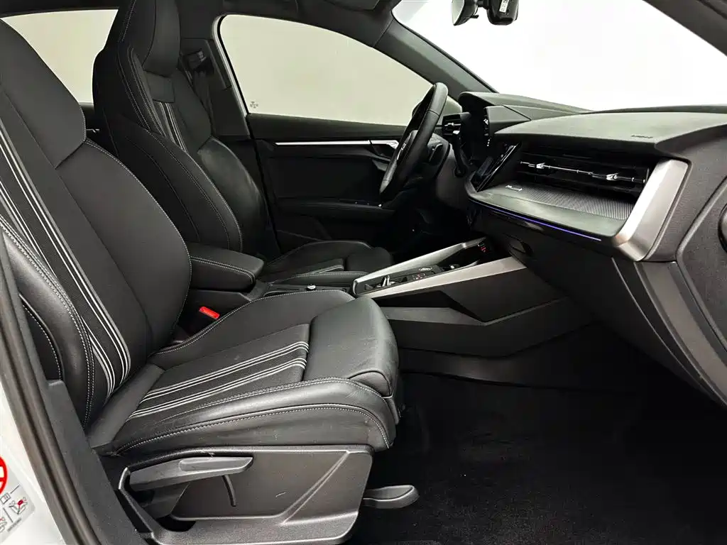 Audi A3 2023 Facelift A3L Limousine 35 TFSI Fashion Sport фото 20
