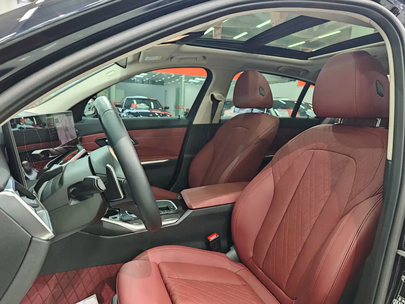 BMW 3 Series 2024 325Li M Sport Package фото 14