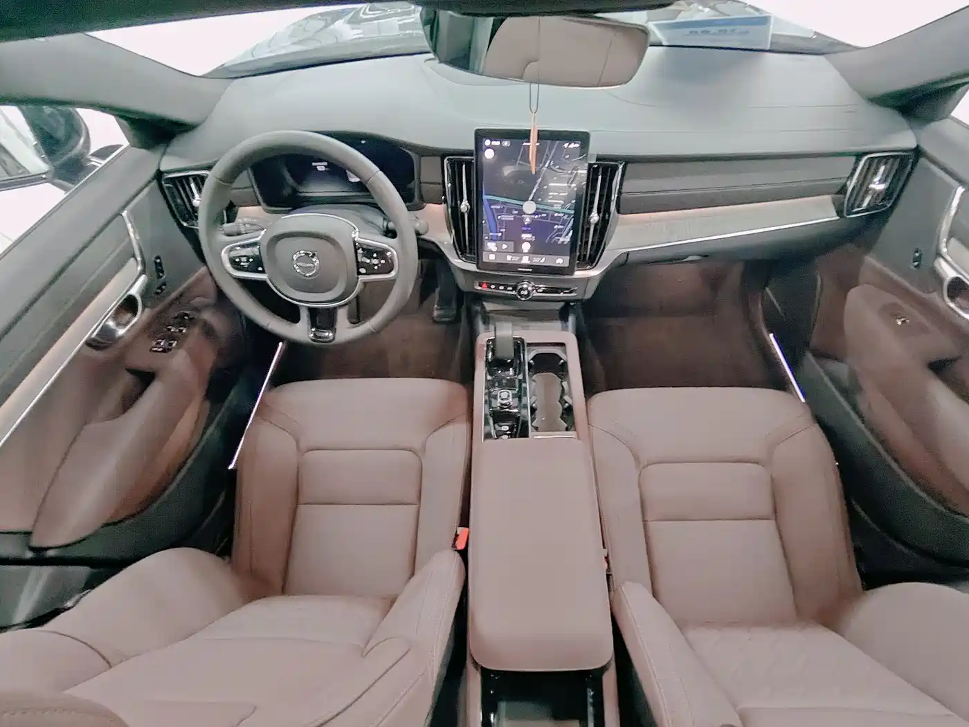Volvo S90 2026 B5 Zhiyi Luxury Edition фото 9
