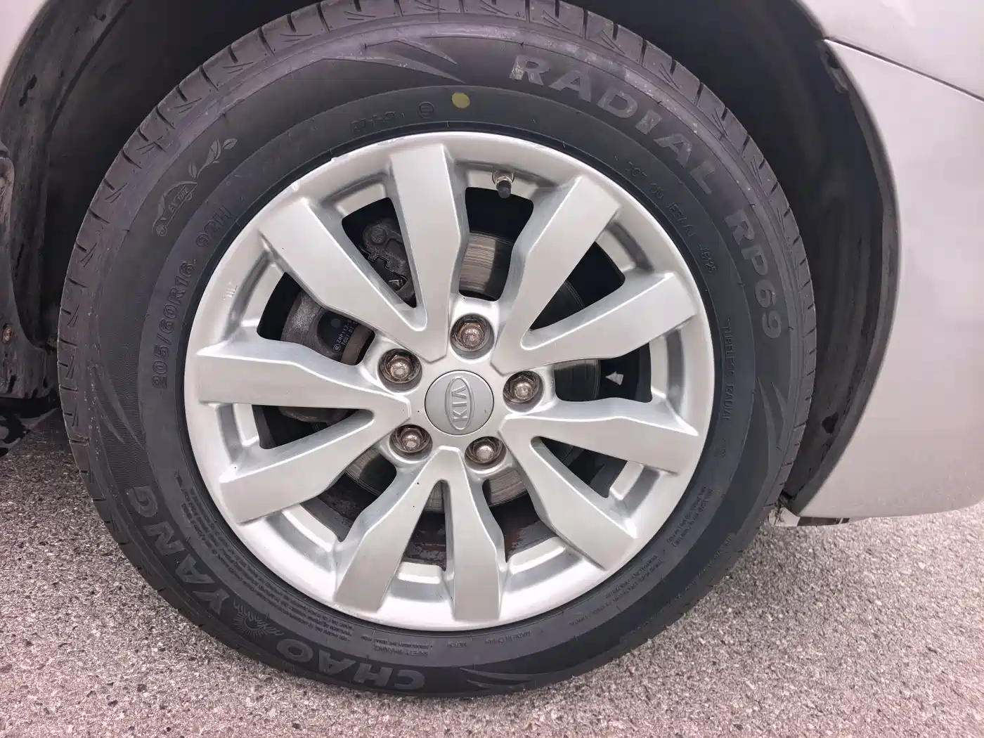 Kia Carens 2011 2.0L 7-Seater Automatic Luxury фото 10