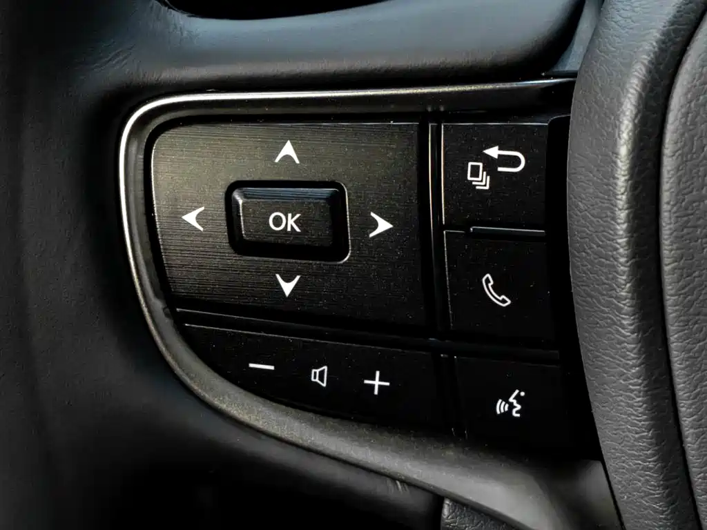 Lexus ES 2026 2025 200 Ultimate Edition