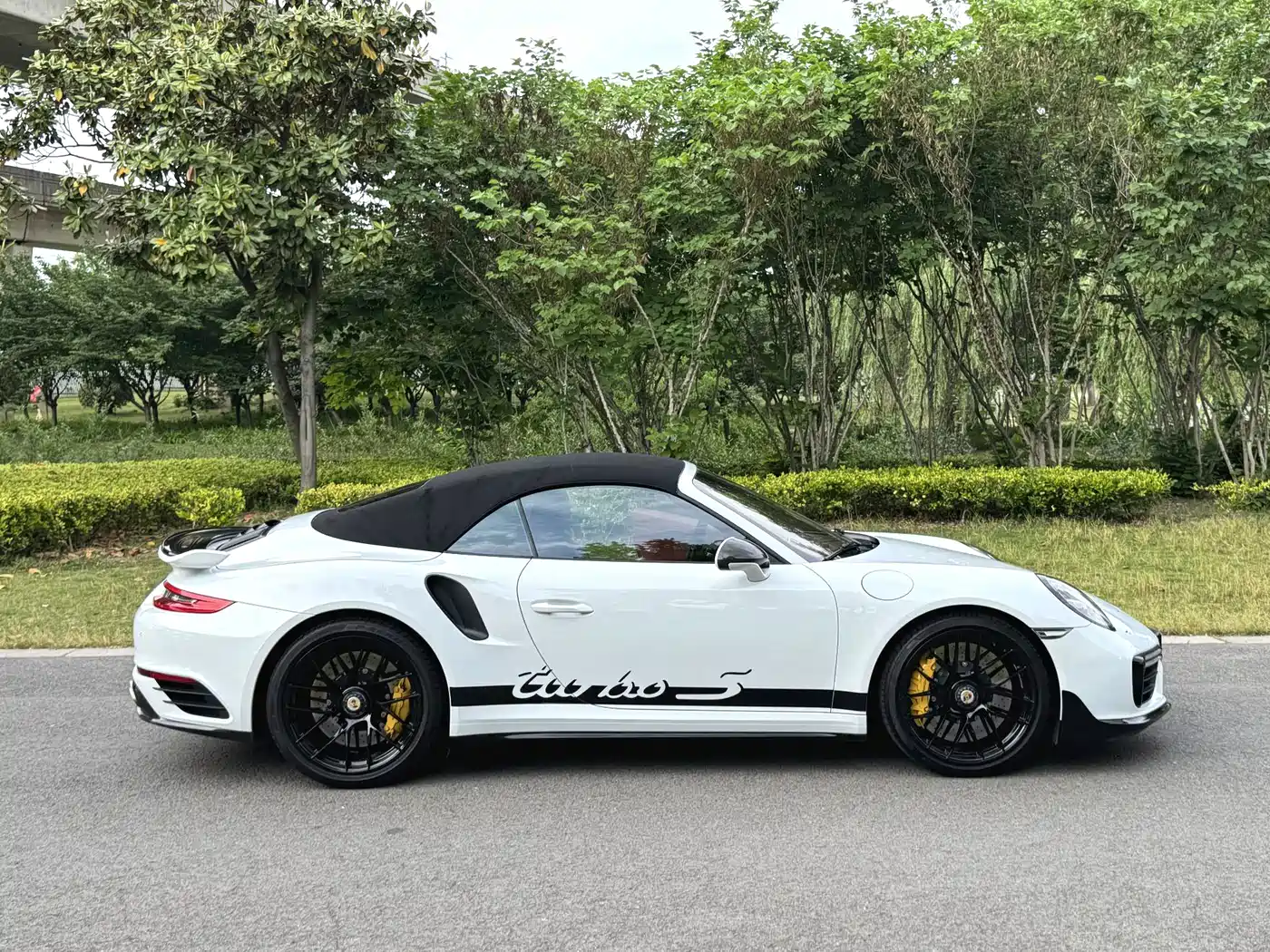 Porsche 911 2016 Turbo S Cabriolet 3.8T фото 5