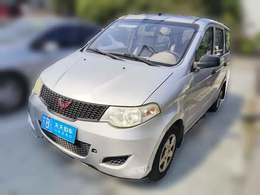 Wuling Motors Wuling Hongguang 2013 2013 1.5L Basic