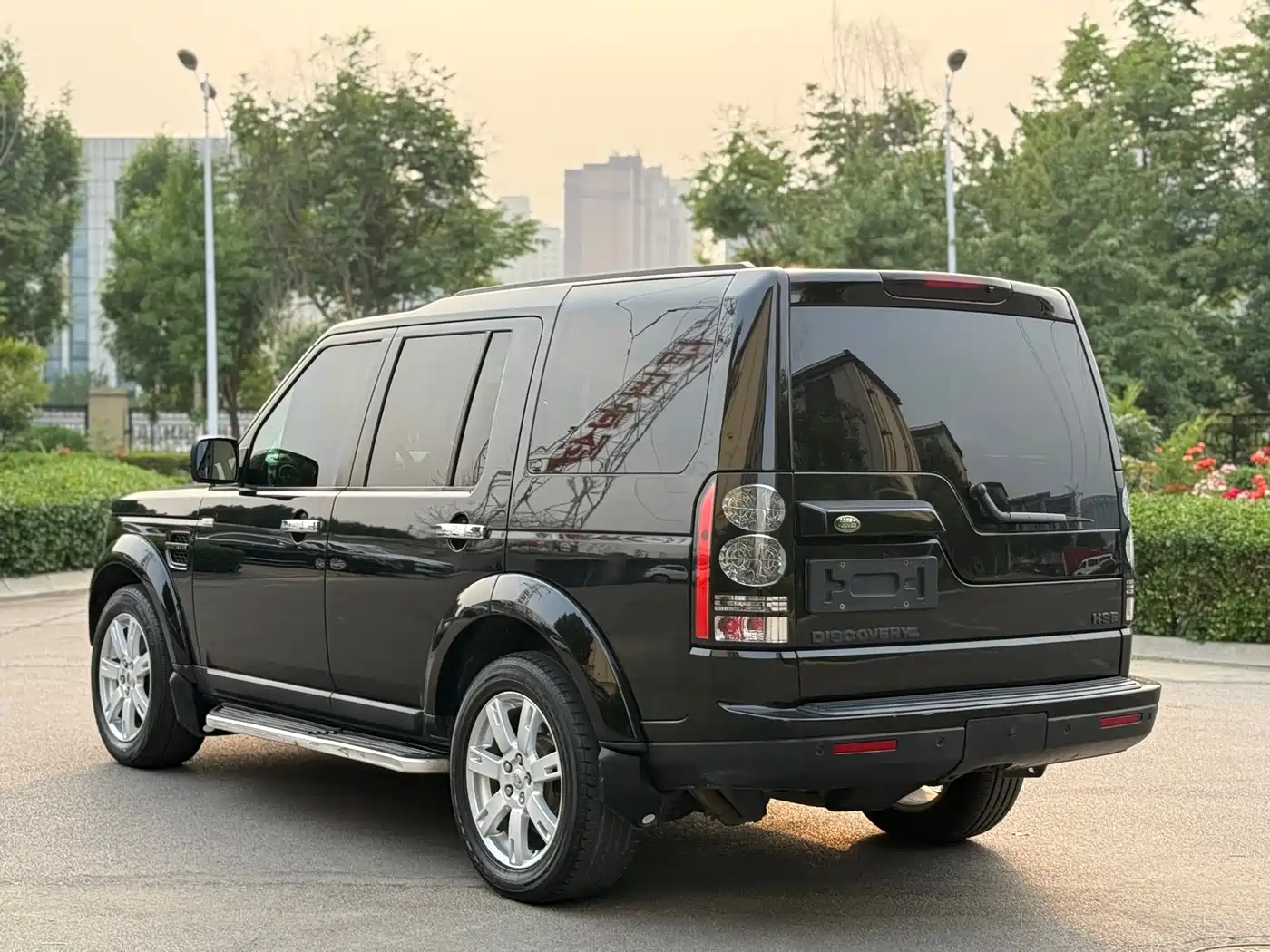 Land Rover Discovery 2010 3.0TDV6 HSE Diesel фото 9