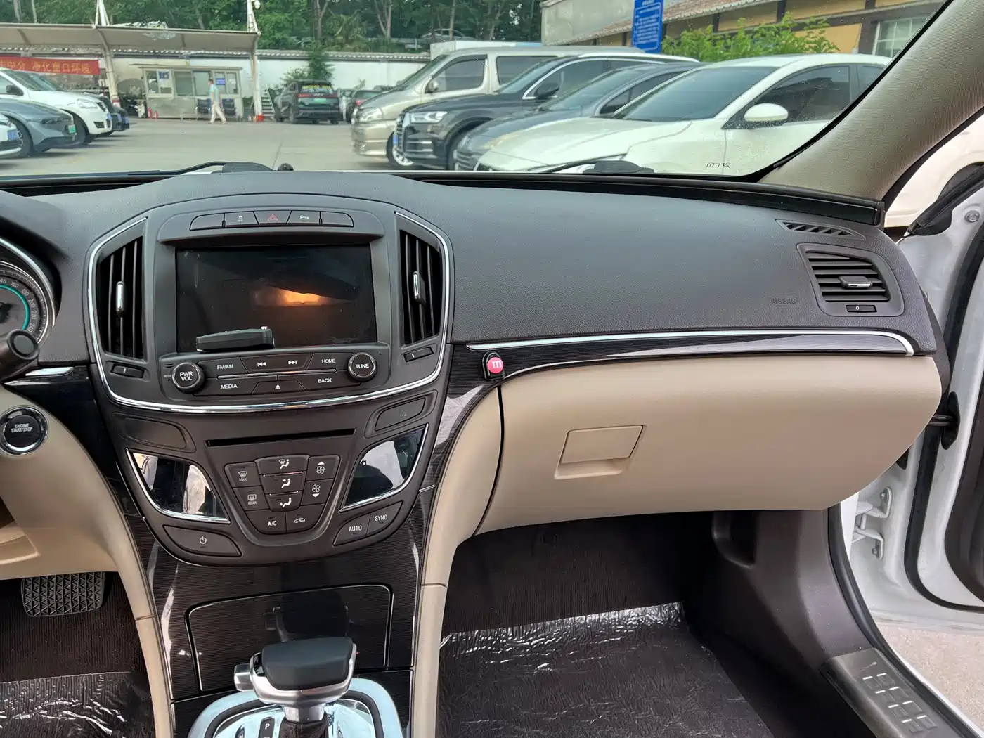 Buick Regal 2014 2.0L Elite Fashion Type фото 8