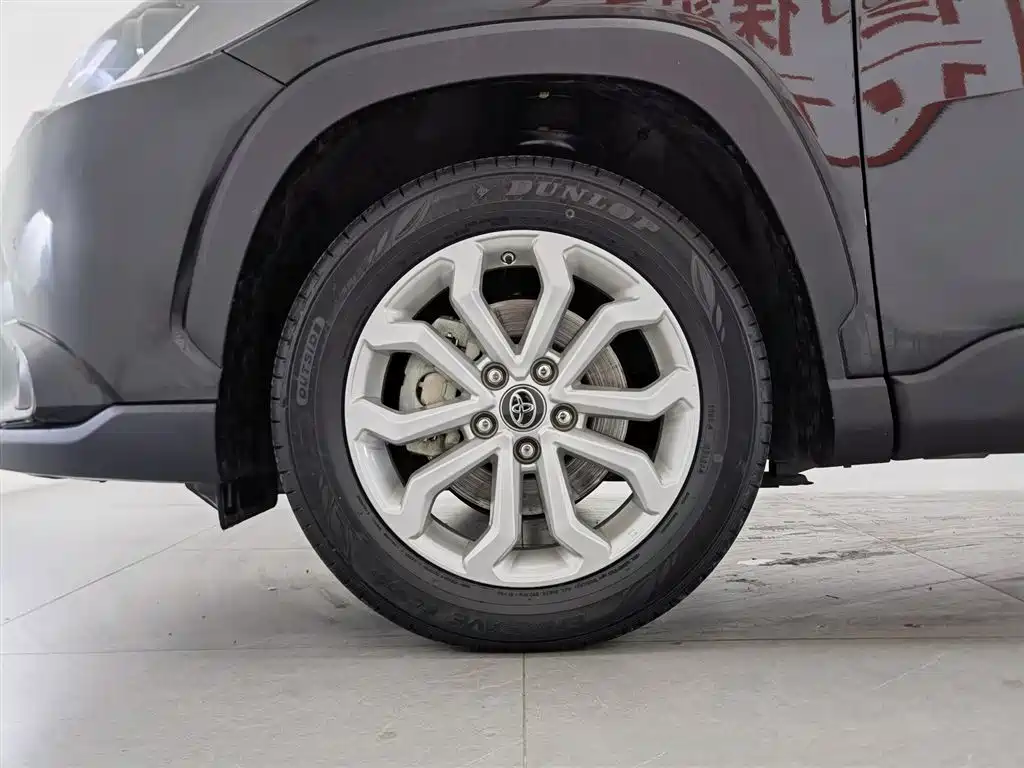 Toyota Frontlander 2023 2.0L CVT Elite Edition фото 17