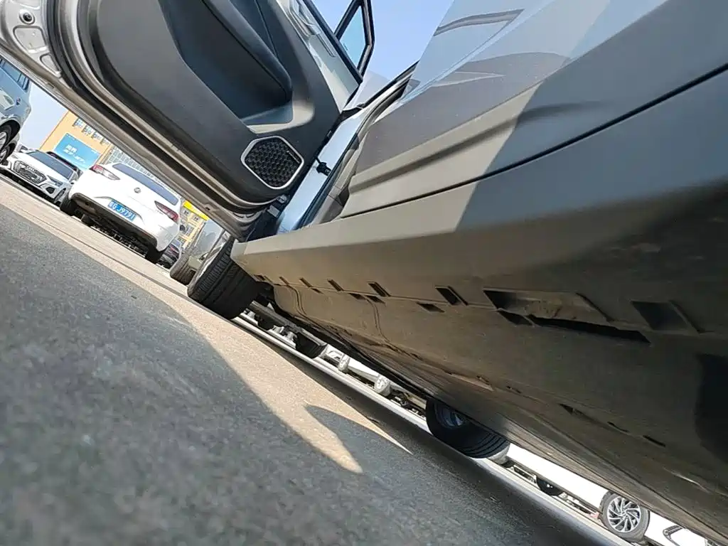 Фото 22 - Geely Geometry C