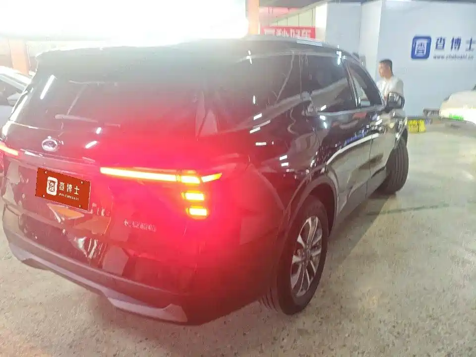 2025 Ford Edge