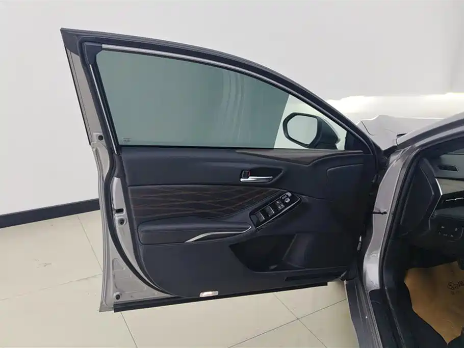 Toyota Avalon 2024 Hybrid 2.0L Luxury Edition фото 7