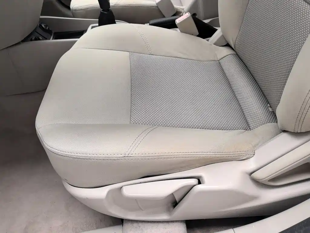 Changan Yuexiang V5 2014 2012 1.5L Manual Dream Edition