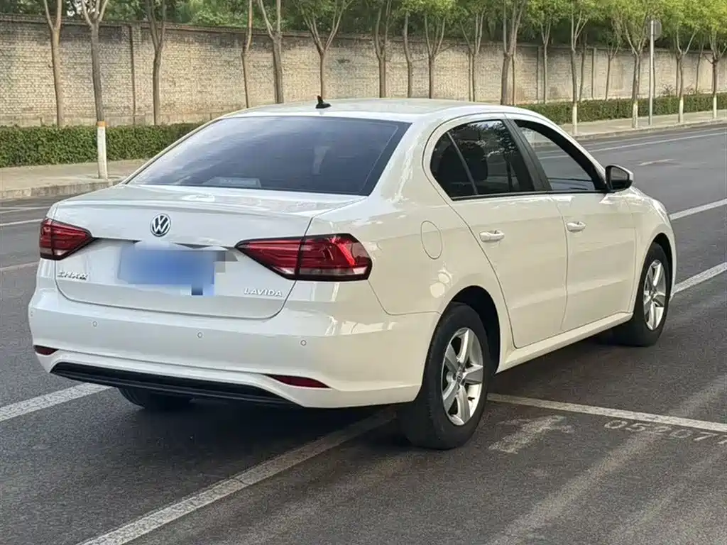 Volkswagen Lavida 2019 Lavida Start 1.5L Auto Trend (China VI) фото 11