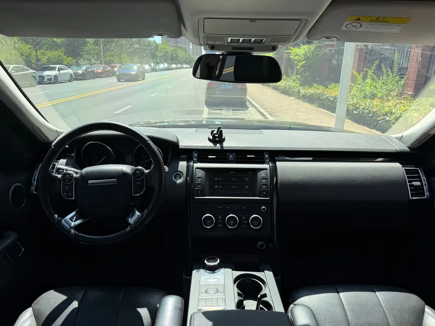 Фото 8 - Land Rover Discovery