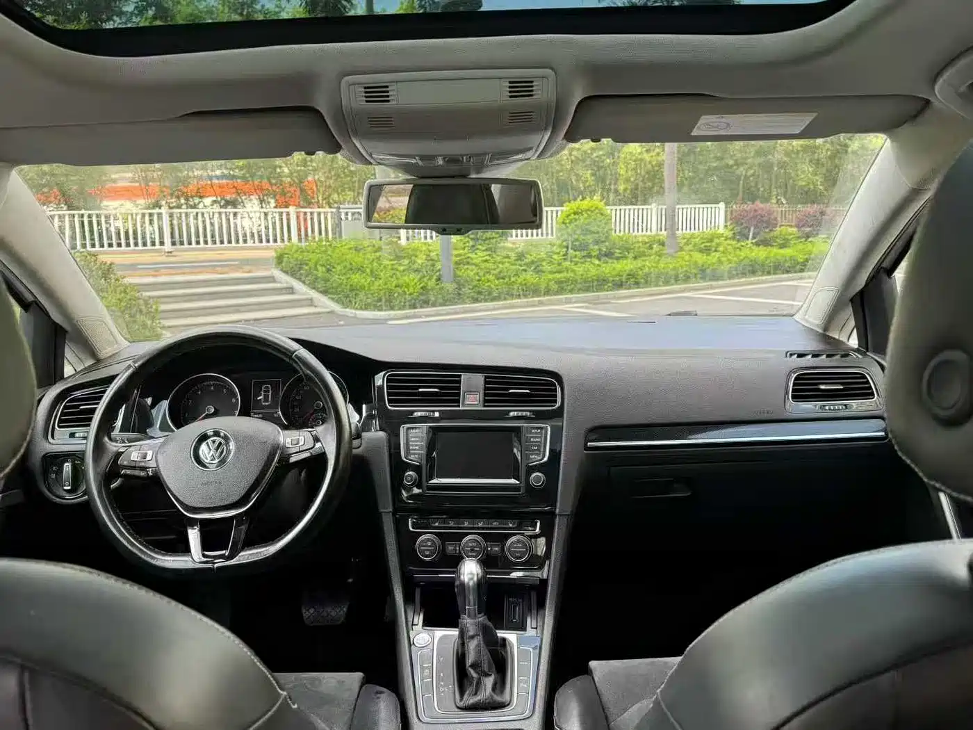 Volkswagen Golf 2015 1.4TSI Automatic Flagship фото 5