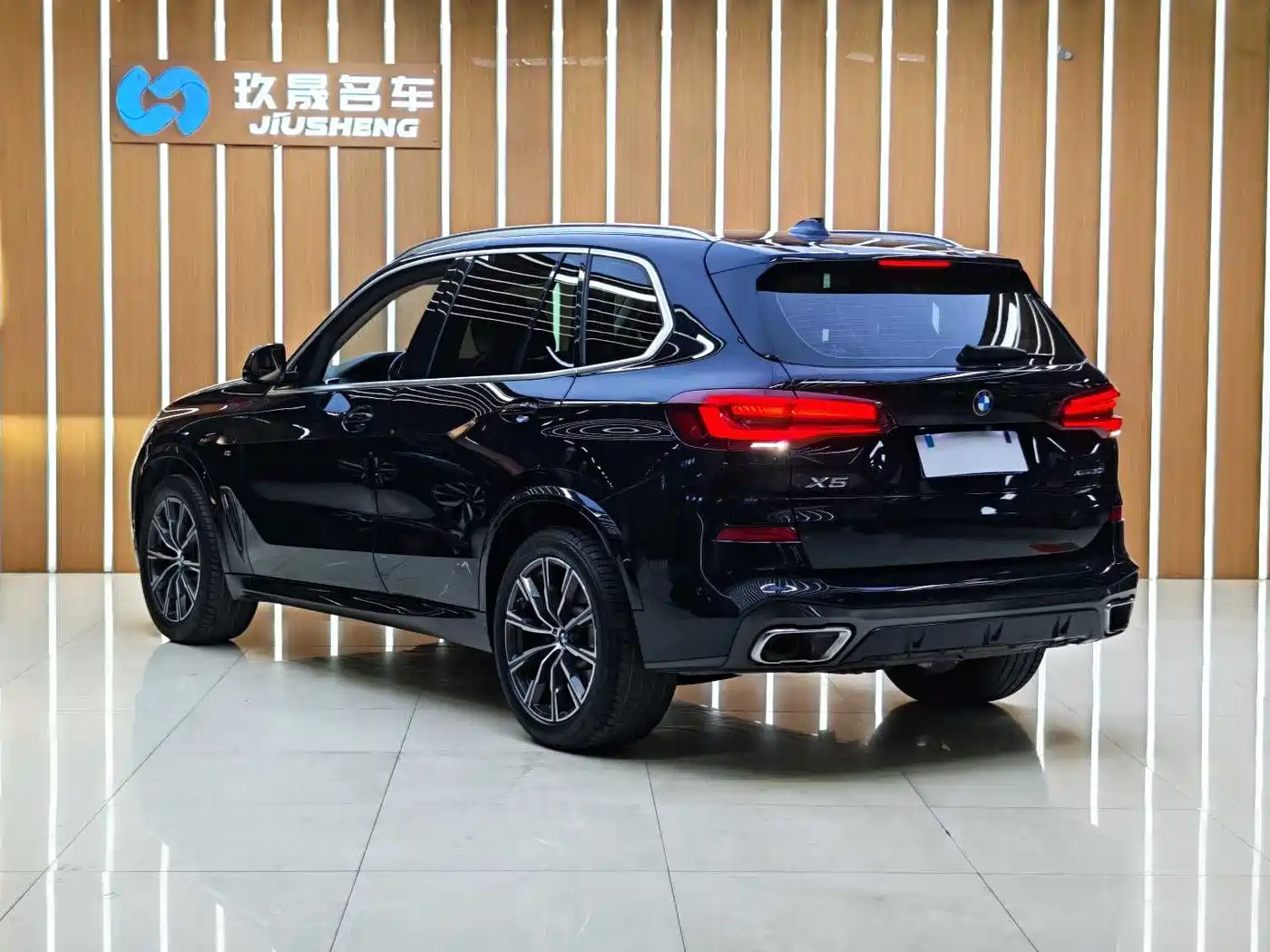 BMW X5 2022 xDrive 30Li M Sport Package фото 19