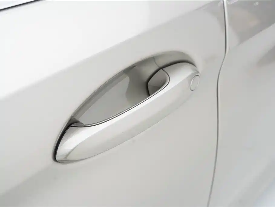 BMW 5 Series 2020 525Li Luxury Package фото 21