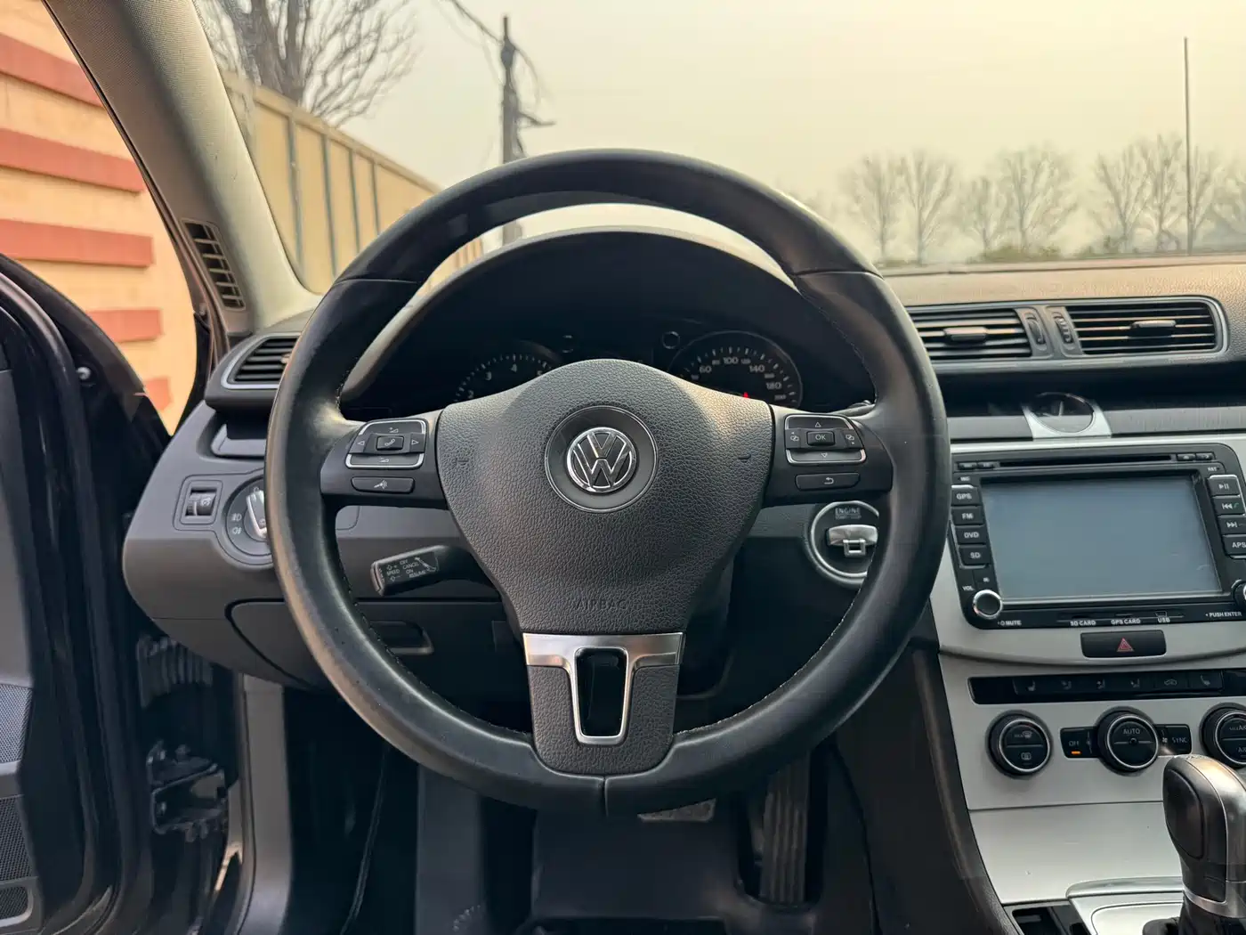 Volkswagen Magotan 2013 2.0TSI Luxury фото 10