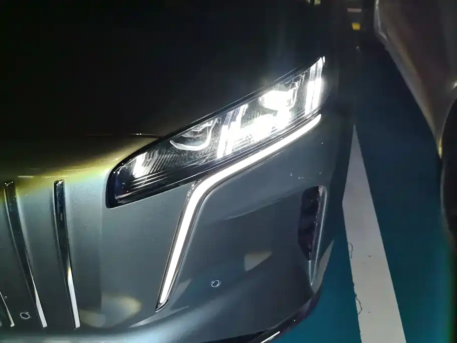 Hongqi HS6 PHEV 2026 2025 High-end Model