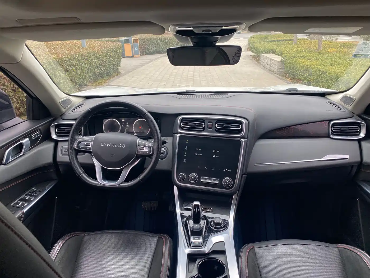 Lynk & Co 01 2019 2.0T AWD Pro Edition China VI фото 7