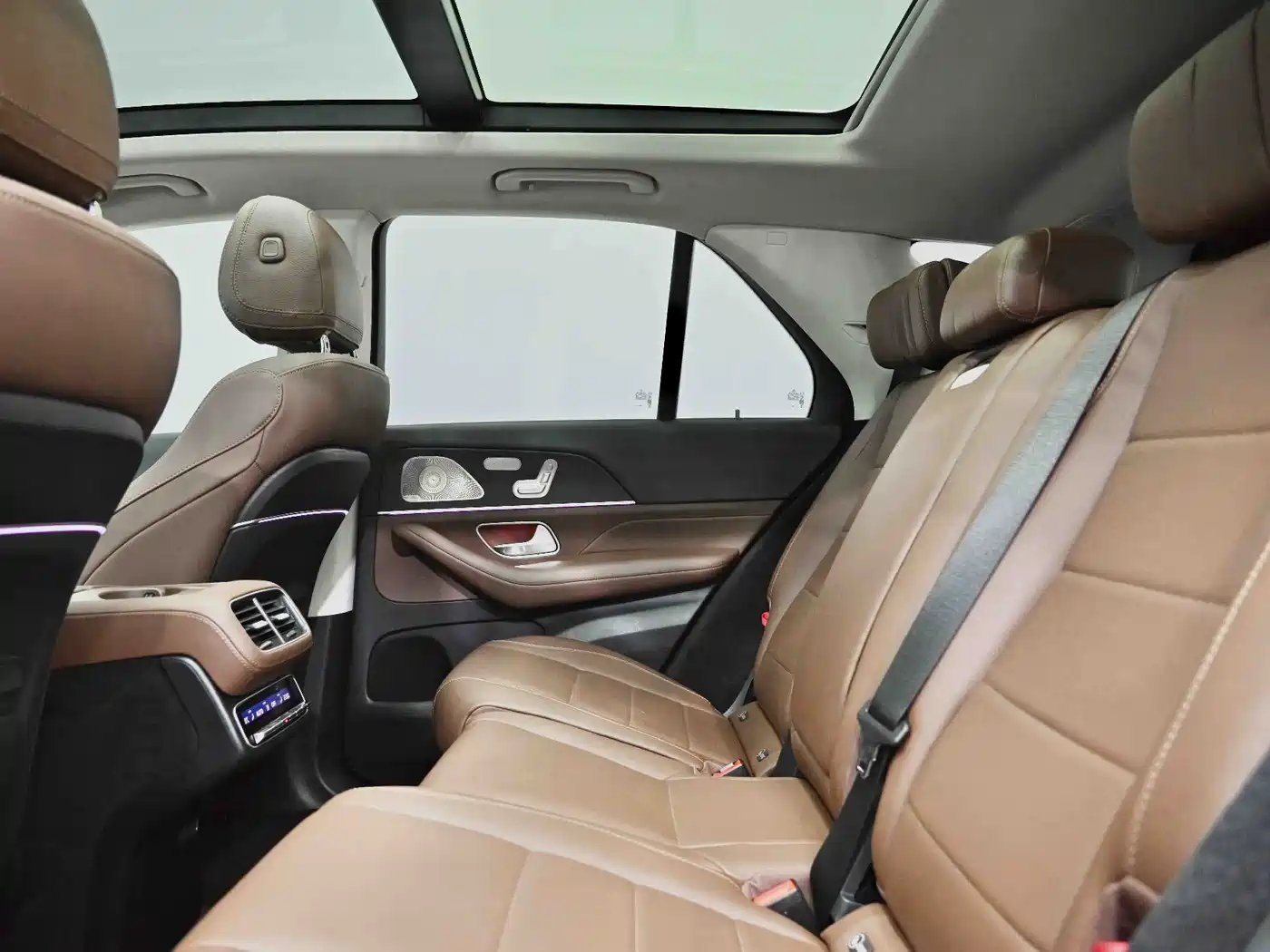 Mercedes-Benz GLE 2024 GLE 450 4MATIC Luxury фото 24