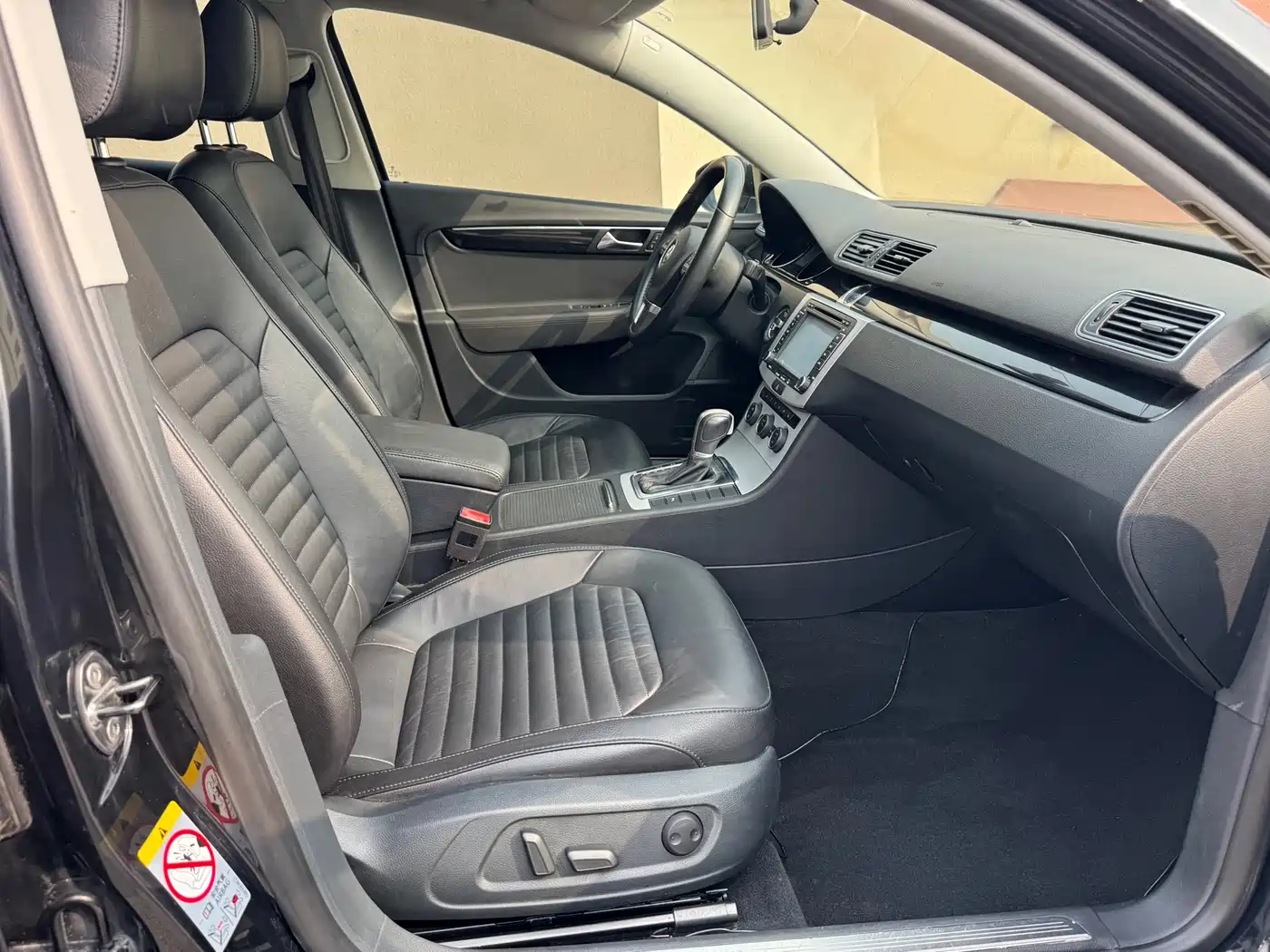 Volkswagen Magotan 2013 2.0TSI Luxury фото 19